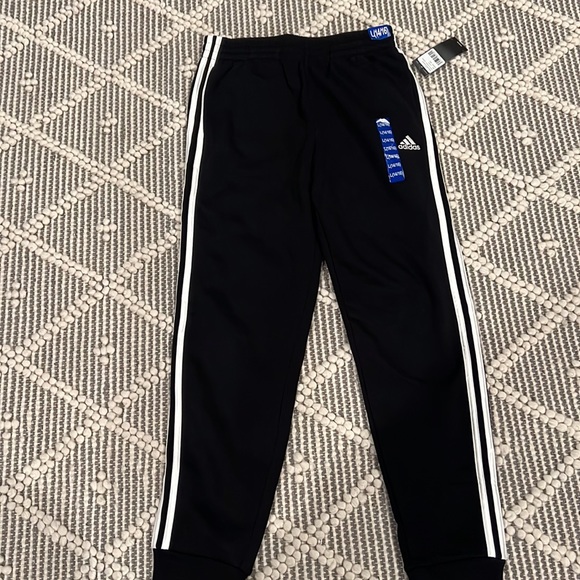 Adidas’s boys joggers - Picture 7 of 7